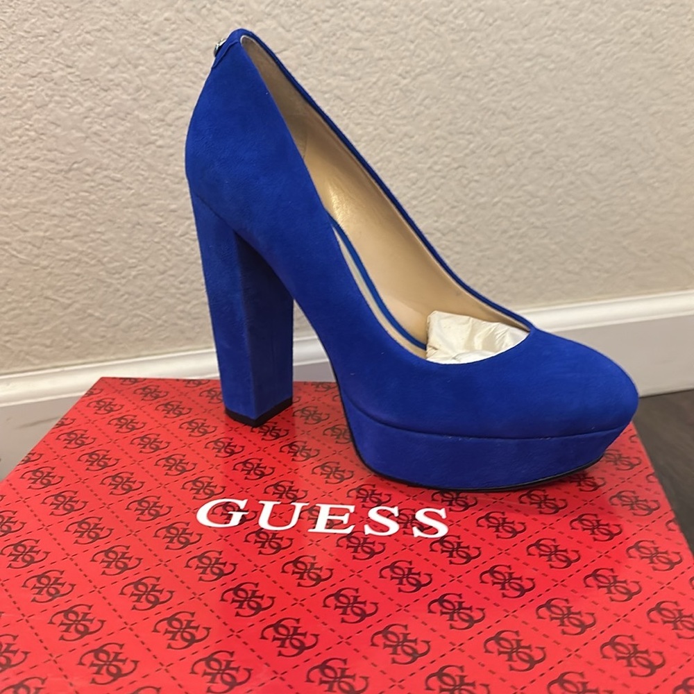 NWOT Guess Blue Suede Pumps - Size 6 w/ Original Box Included.